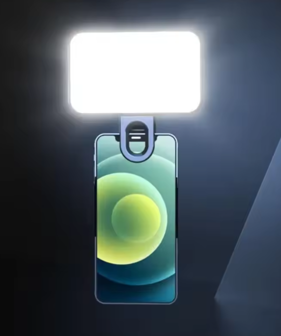 Lumina LED Selfie cu clip – pentru telefon, tableta și laptop – 3 moduri